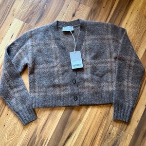 Everlane women’s v-neck cardigan size x small